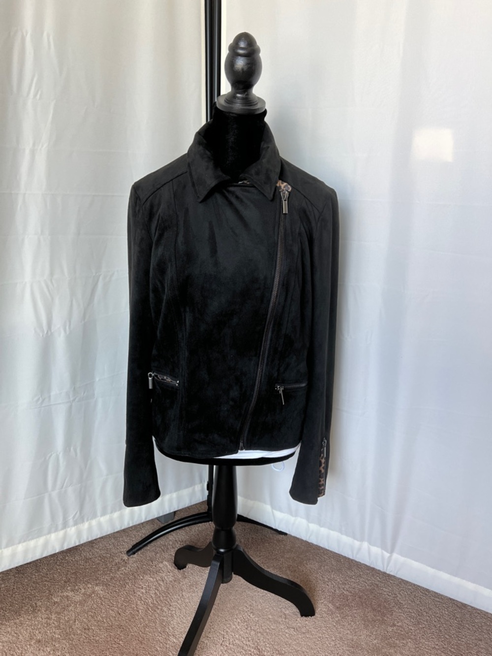 Kut from the Kloth Faux Suede Asymmetrical Zip Moto Jacket with Leopard Print - Picture 2 of 8